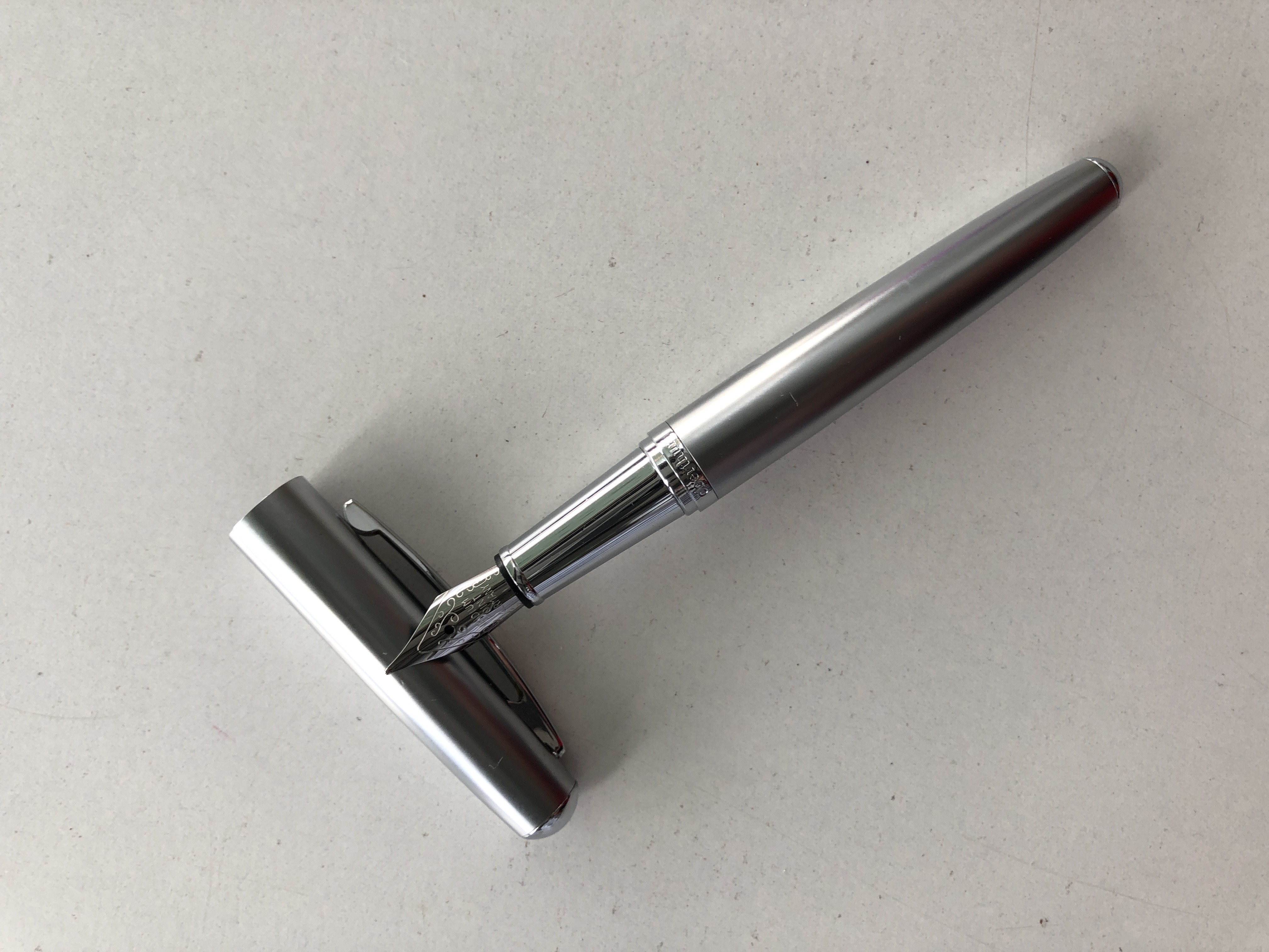 Stylo Plume Mini Oberthur Sirocco - Plume Fine Rechargeable Corps Métallique pour Écriture Précise