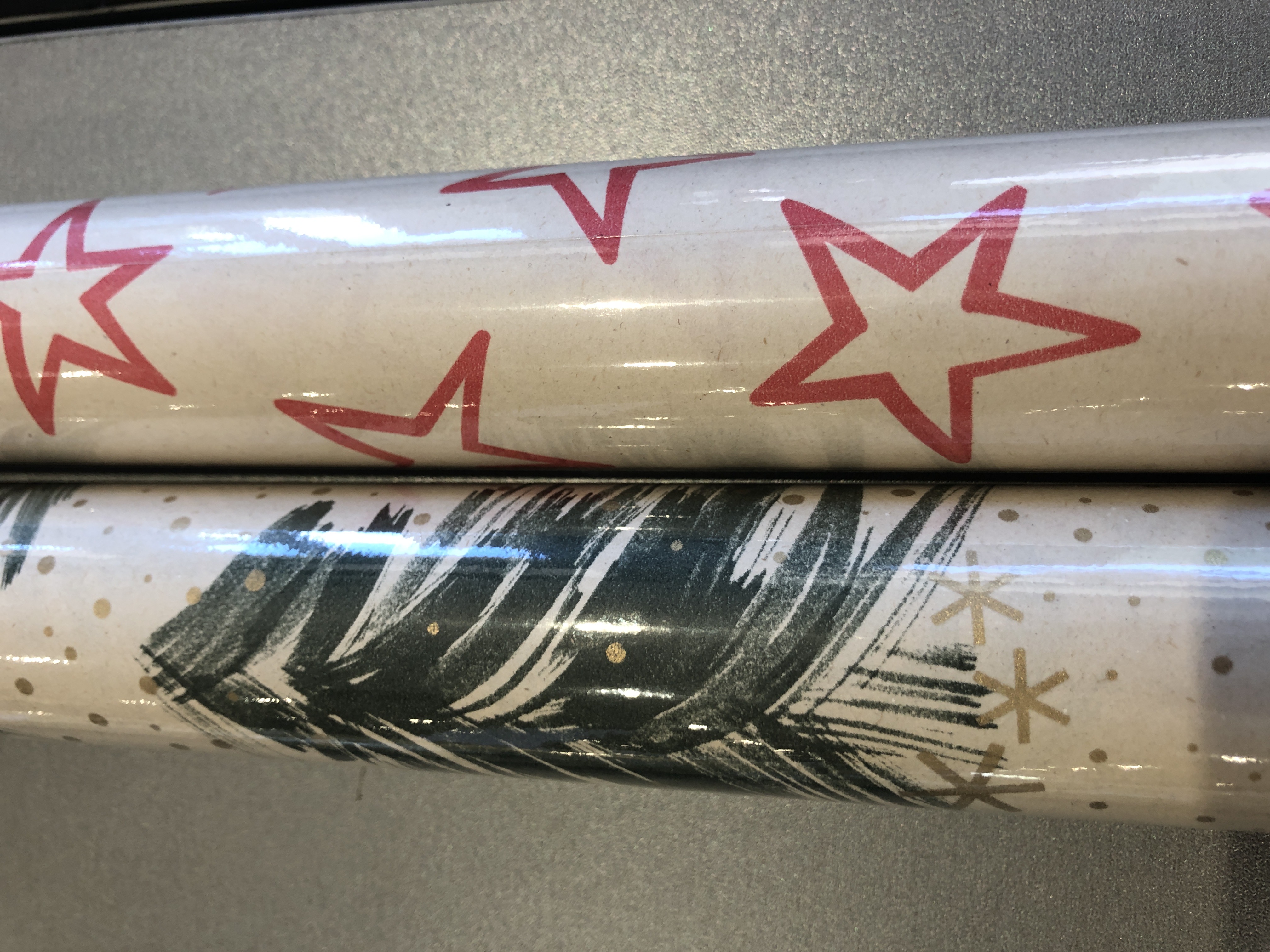 Papier Cadeau Décor Classique - 2m x 0.70m pour Emballage Cadeaux, Fêtes et Occasions Spéciales
