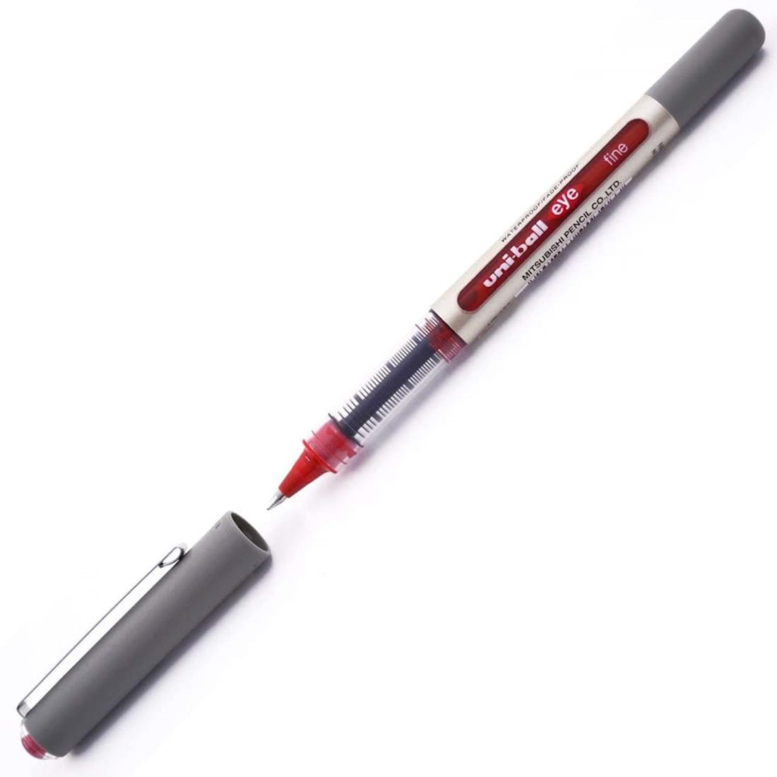 Stylo roller encre liquide Uniball EYE FINE UB-157 - Encre rouge, pointe fine 0.7mm pour écriture précise