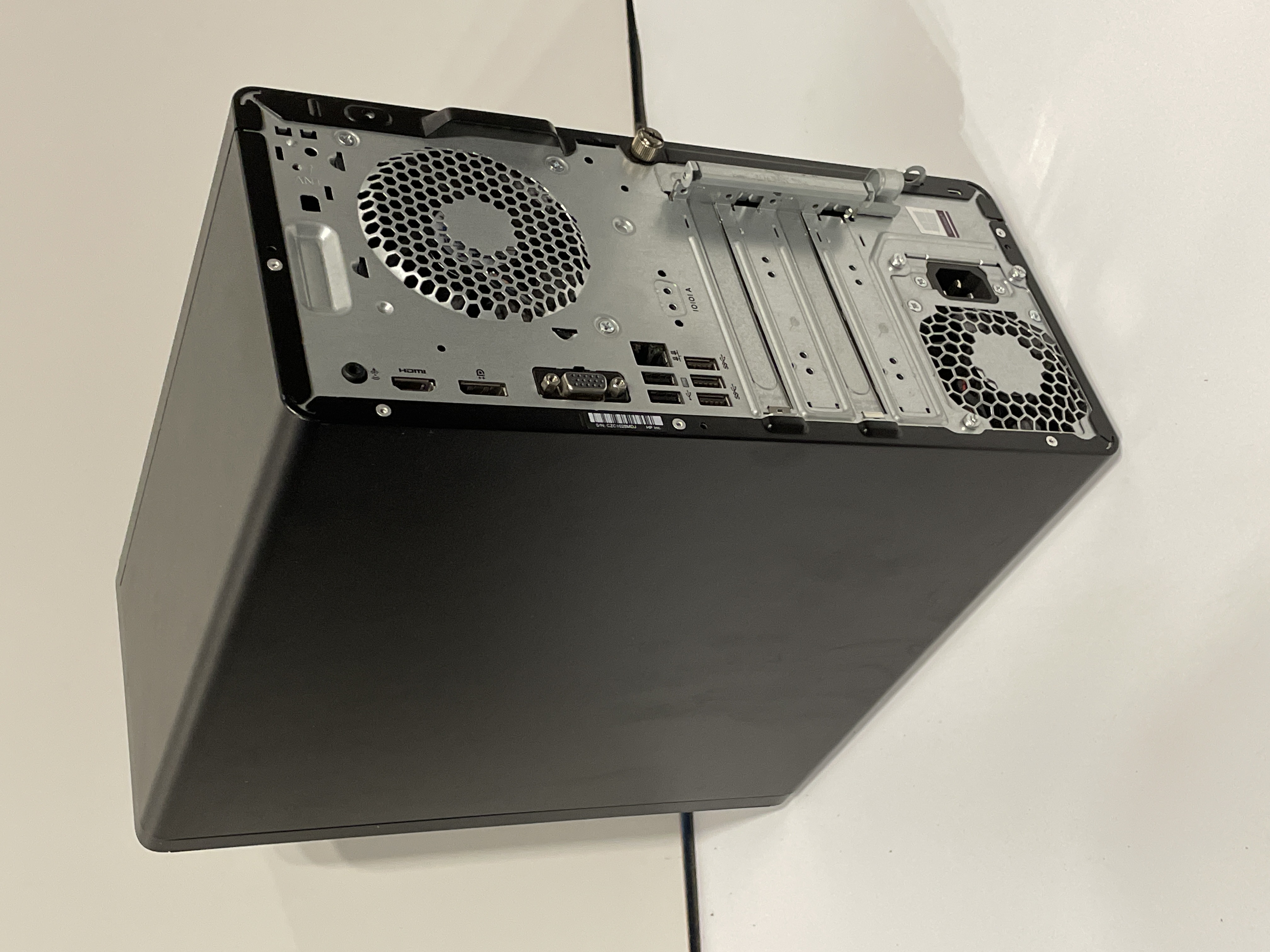 PC Fixe HP ProDesk 400 G7 Microtower - Intel Core i5 8 Go RAM NVME 256 Go Windows 11 Pro pour entreprise