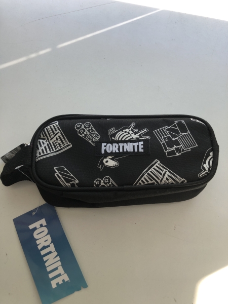 Trousse noir fortnite