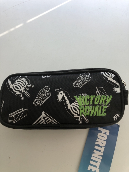 Trousse noir fortnite