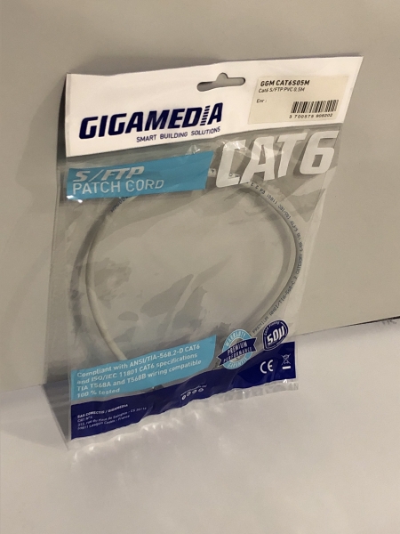 Câble RJ45 Cat 6 GIGAMEDIA - 0.5 M - Cordon de brassage Patch Gris pour réseau informatique