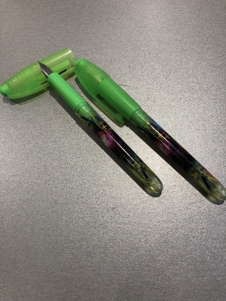 Stylo Plume Schneider Zippi - Vert X.P.0413 pour écriture créative et scolaire