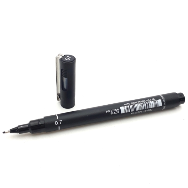 Feutre technique UNI PIN - pointe calibrée 0.7 mm - noir pour dessin technique et écriture précise